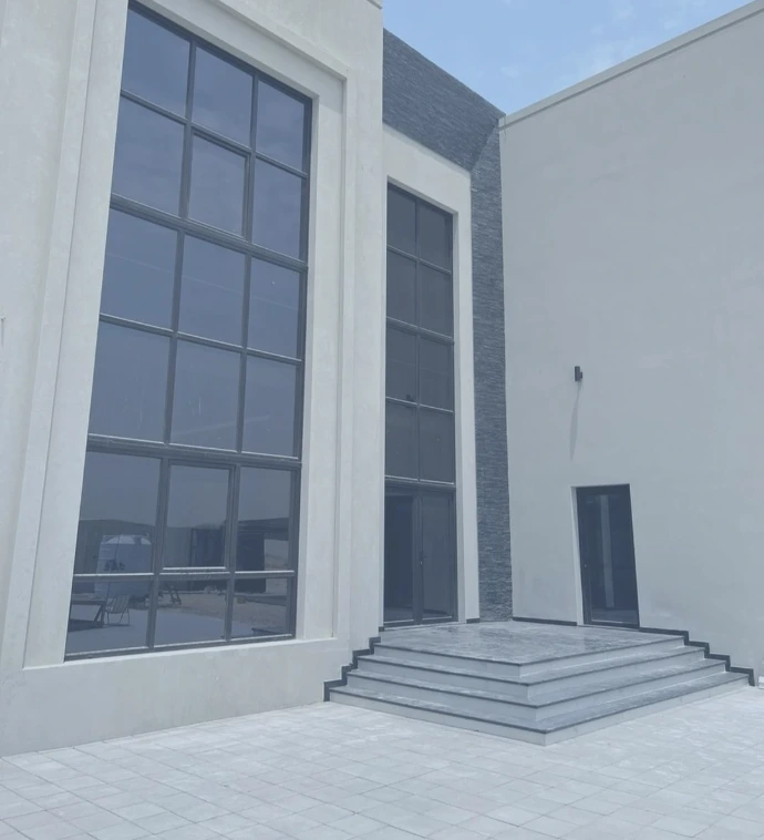 Aluminum window installation project for residential and commercial buildings, featuring durable frames, thermal insulation, and modern architectural finishes.